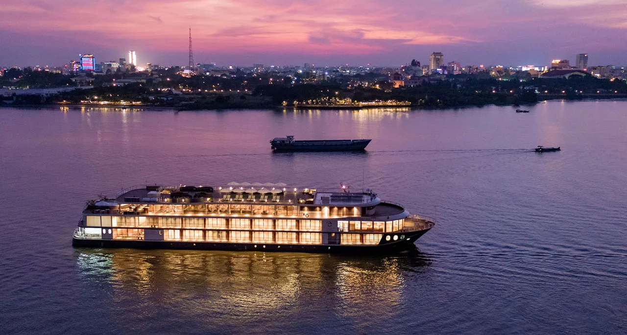 Victoria-Mekong-Cruise-12