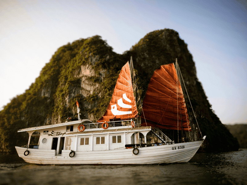 bhaya-legend-private-charter-01