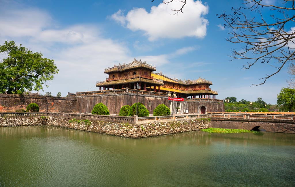 hue-ancient-capital-01
