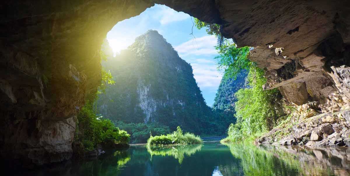 ninh-binh-tam-coc-cave-01 (1)